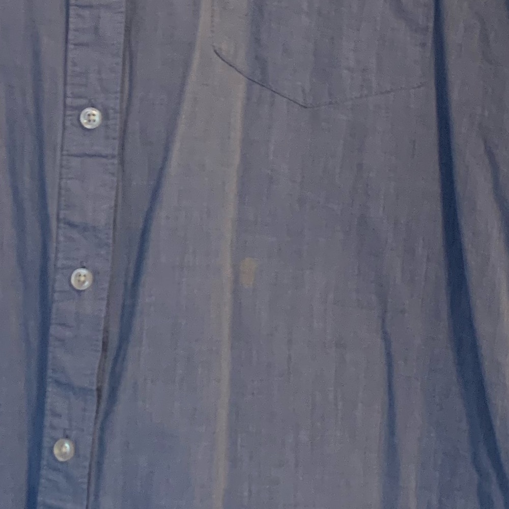 Button down lightweight top - Picture 2 of 2